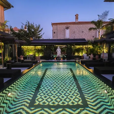 The Local House Alacati Cesme